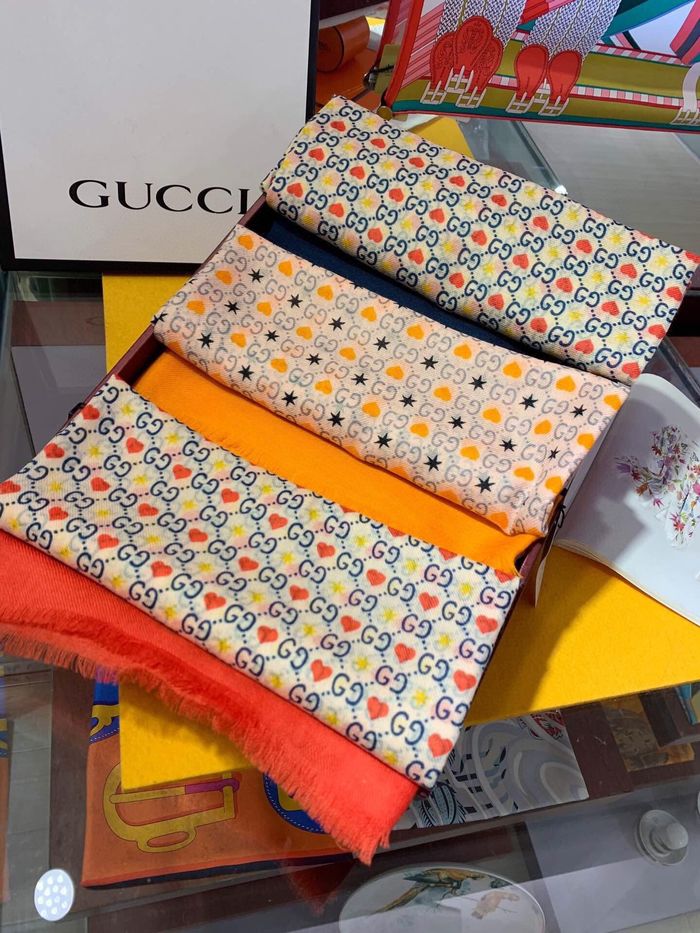 Gucci Scarf GUC00088