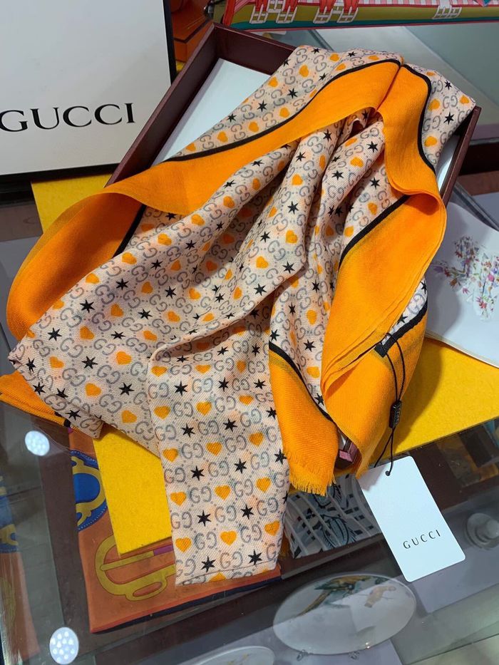 Gucci Scarf GUC00088