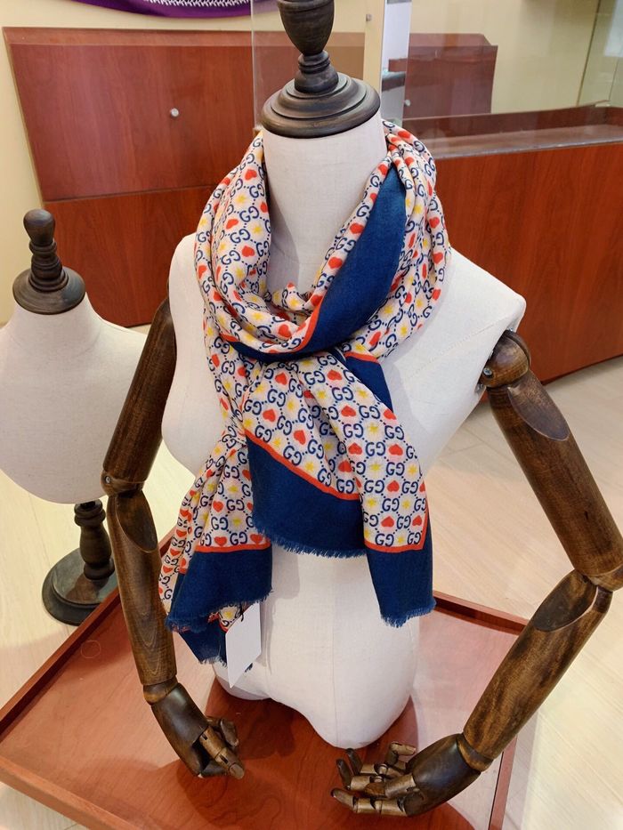 Gucci Scarf GUC00089