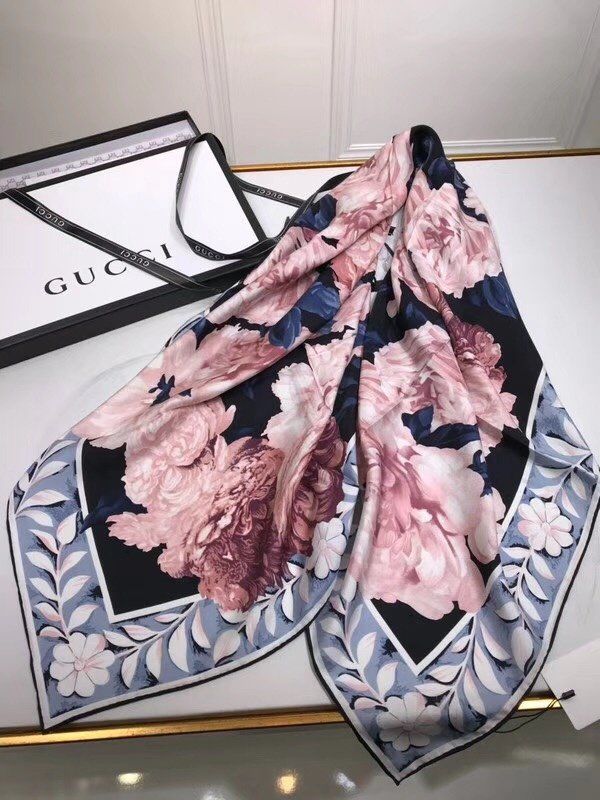 Gucci Scarf GUC00120