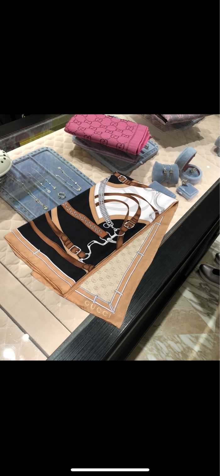 Gucci Scarf GUC00128