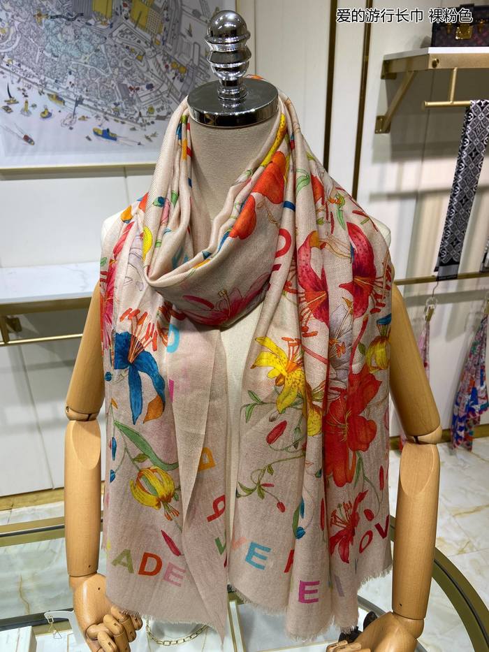 Gucci Scarf GUC00183