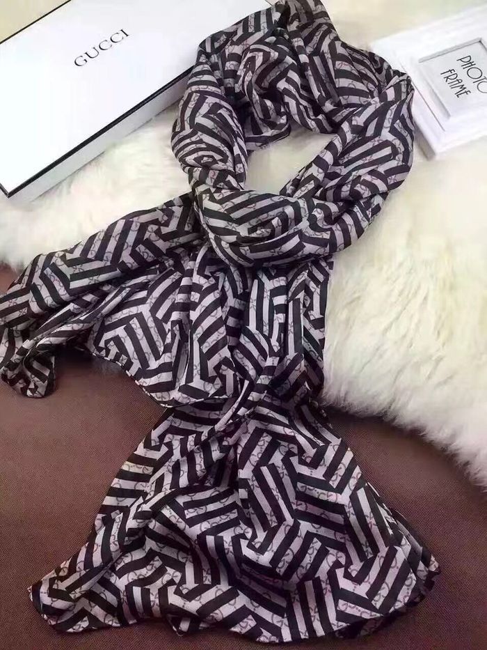 Gucci Scarf GUC00192