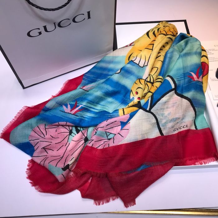 Gucci Scarf GUC00213