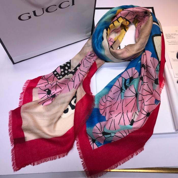 Gucci Scarf GUC00213