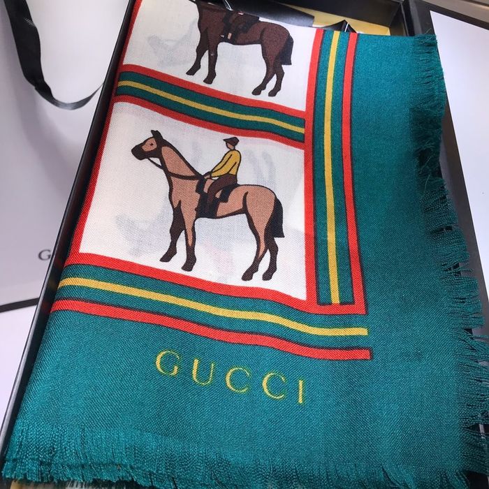 Gucci Scarf GUC00221