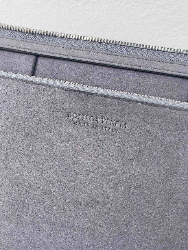 Bottega Veneta Pouch 651410 gray