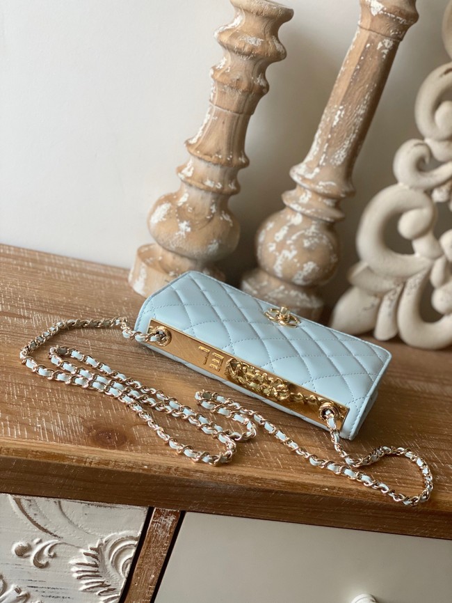 CHANEL WALLET ON CHAIN Lambskin & Gold-Tone Metal 88632 light blue