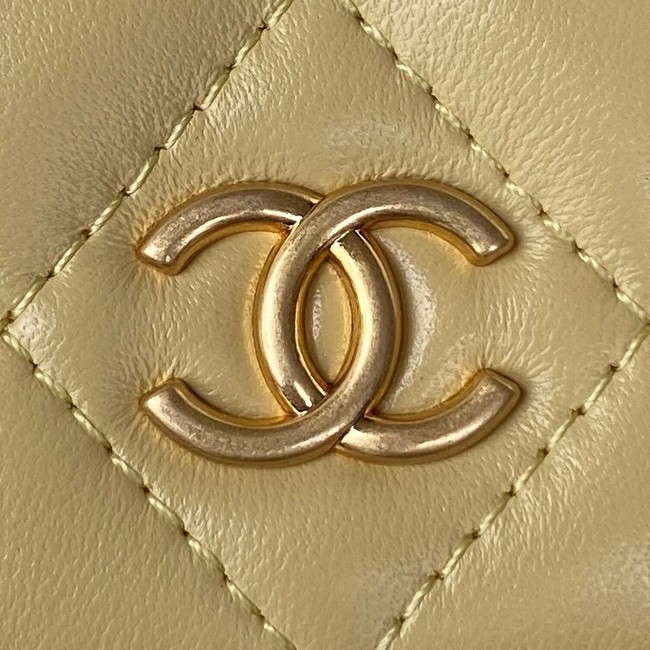 CHANEL WALLET ON CHAIN Lambskin & Gold-Tone Metal AP2923 light yellow