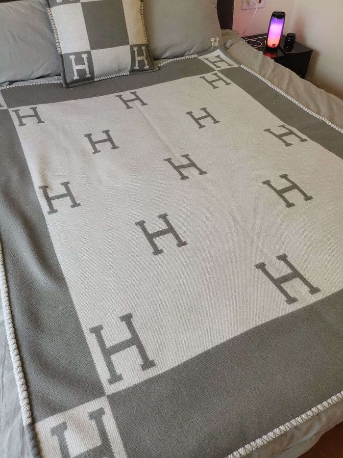 Hermes Blanket  HEC00545