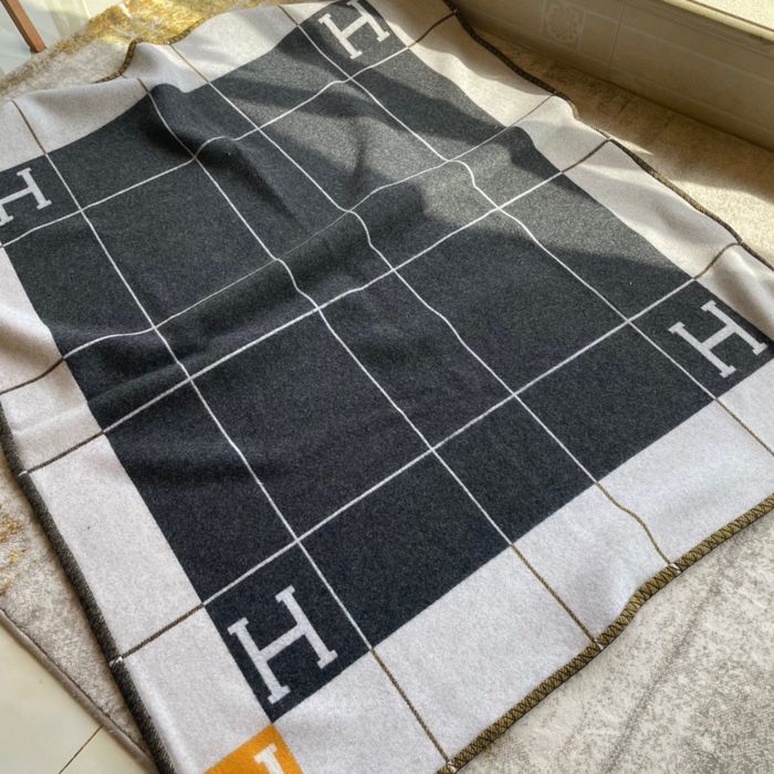 Hermes Blanket HEC00546