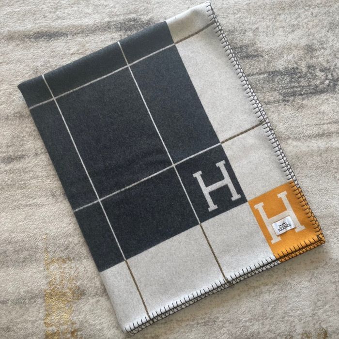 Hermes Blanket HEC00546