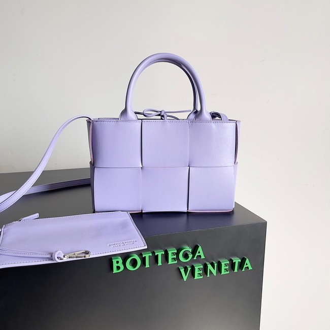 Bottega Veneta ARCO TOTE Small intrecciato grained leather tote bag 709337 Wisteria