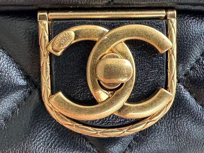 Chanel MINI FLAP BAG Lambskin & Gold-Tone Metal AS3473 black