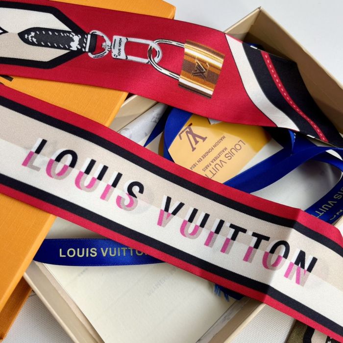 Louis Vuitton Scarf LVC00001