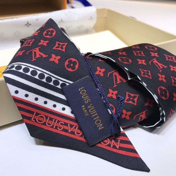 Louis Vuitton Scarf LVC00002