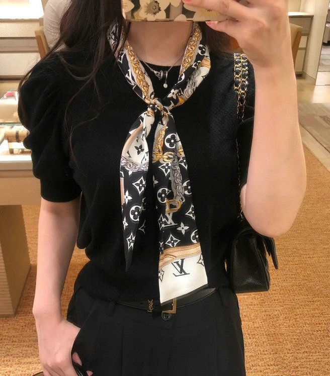 Louis Vuitton Scarf LVC00015