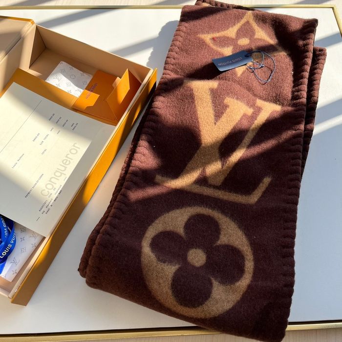 Louis Vuitton Scarf LVC00019