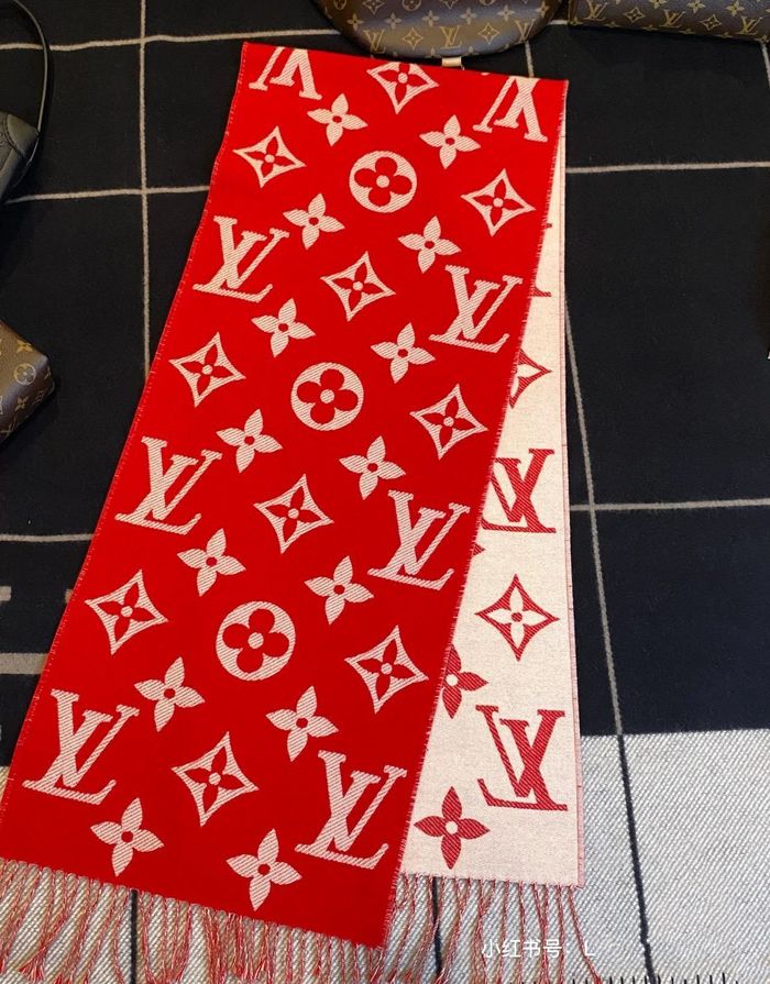 Louis Vuitton Scarf LVC00026