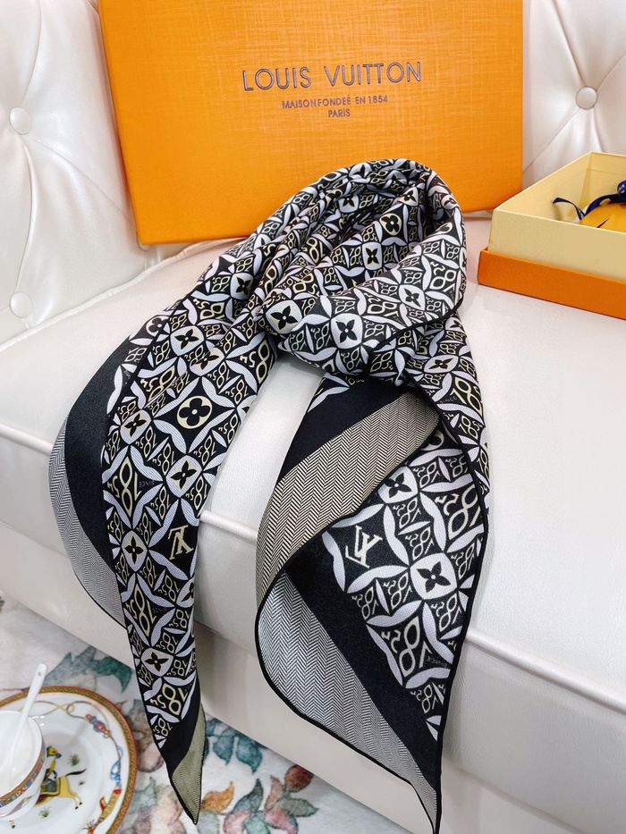 Louis Vuitton Scarf LVC00031