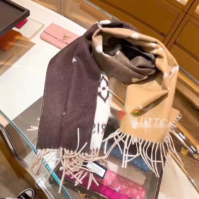 Louis Vuitton Scarf LVC00034