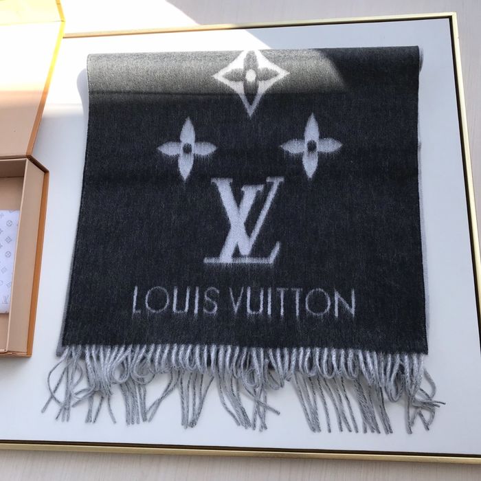 Louis Vuitton Scarf LVC00038