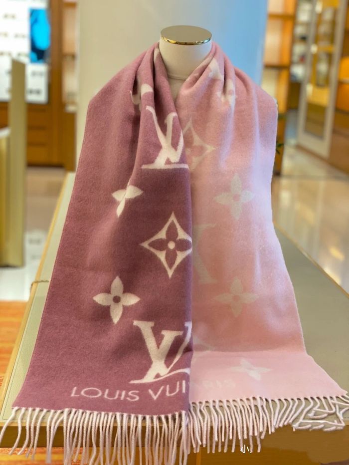 Louis Vuitton Scarf LVC00039