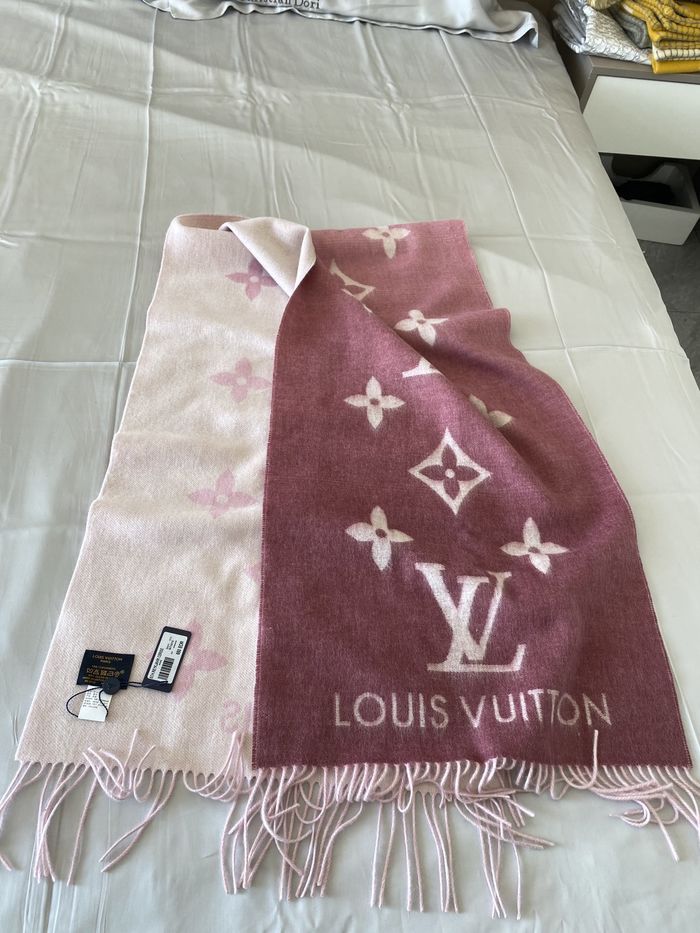 Louis Vuitton Scarf LVC00039