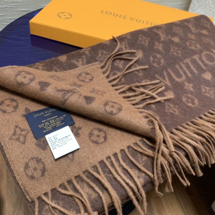 Louis Vuitton Scarf LVC00045