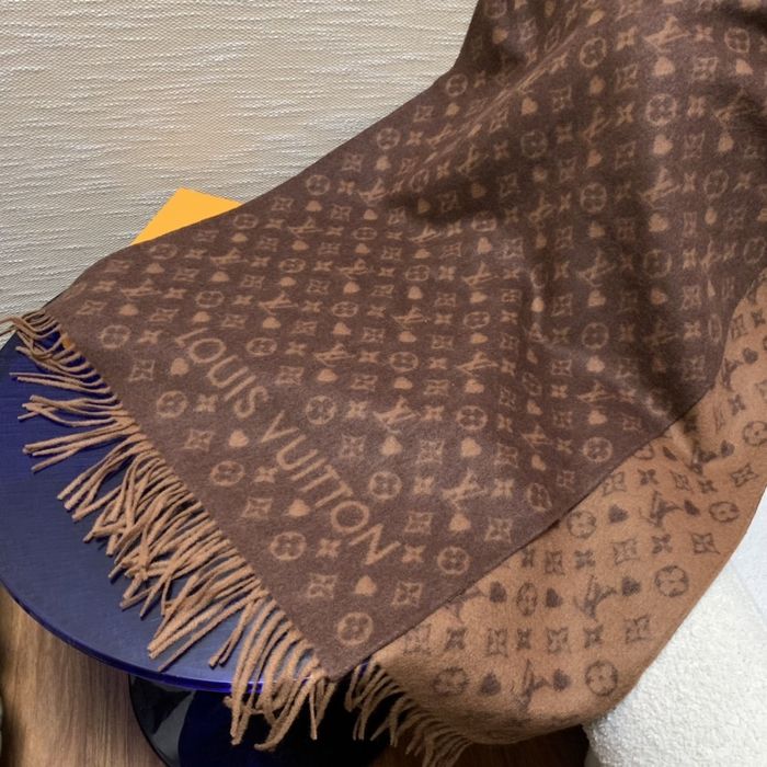 Louis Vuitton Scarf LVC00045