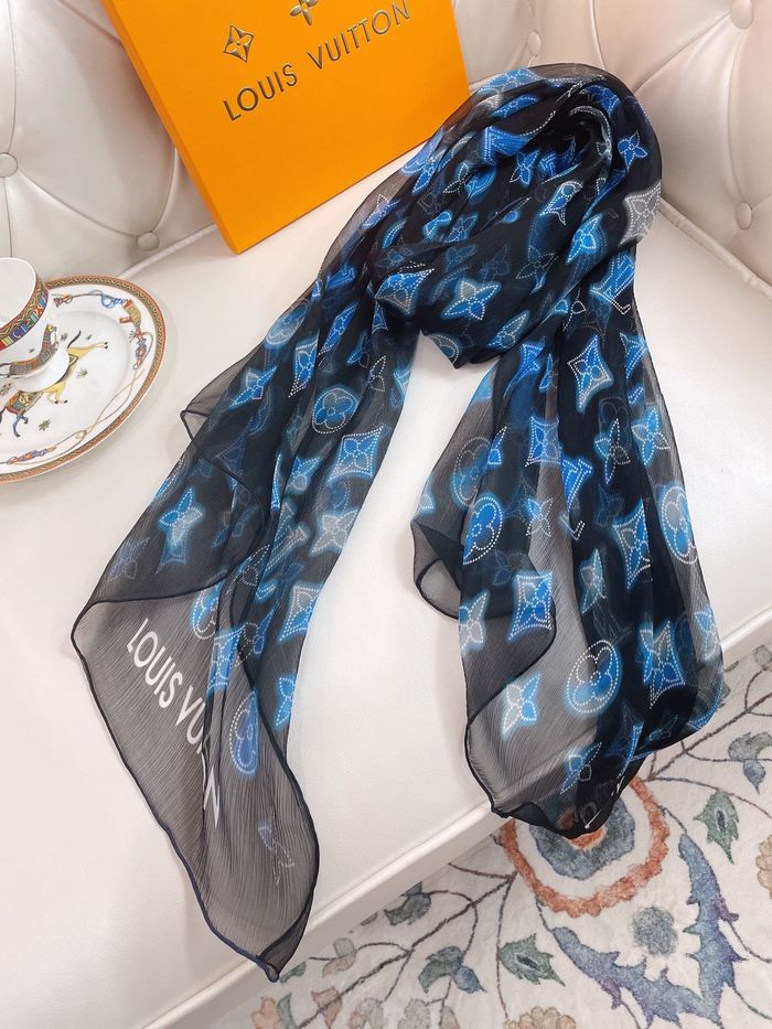 Louis Vuitton Scarf LVC00052