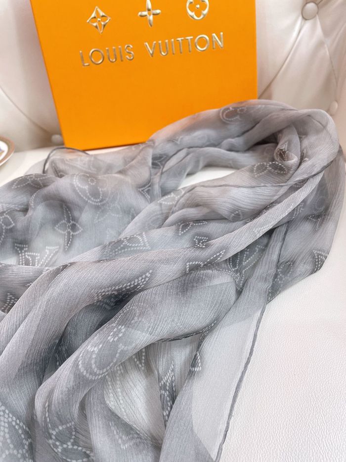 Louis Vuitton Scarf LVC00054