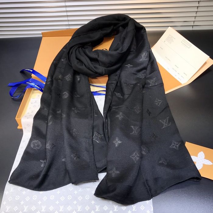 Louis Vuitton Scarf LVC00088