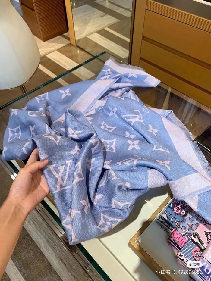 Louis Vuitton Scarf LVC00089