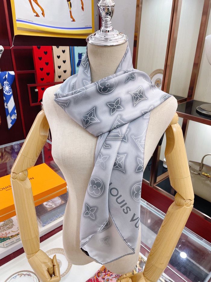 Louis Vuitton Scarf LVC00110