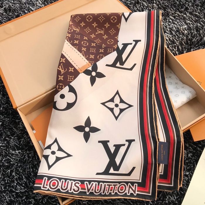 Louis Vuitton Scarf LVC00115