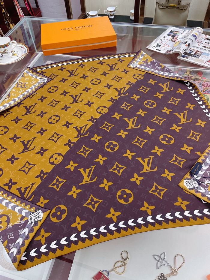 Louis Vuitton Scarf LVC00117