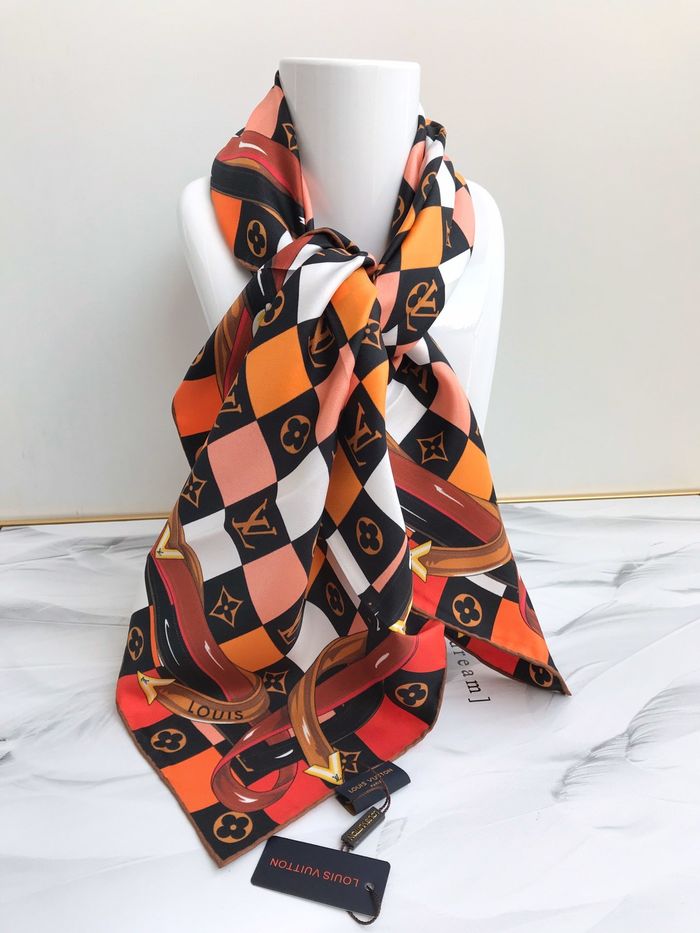 Louis Vuitton Scarf LVC00123