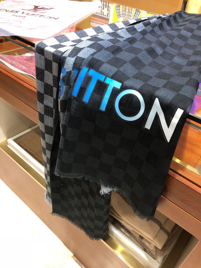 Louis Vuitton Scarf LVC00174