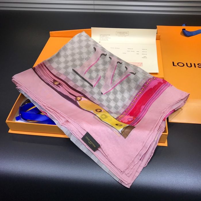 Louis Vuitton Scarf LVC00182