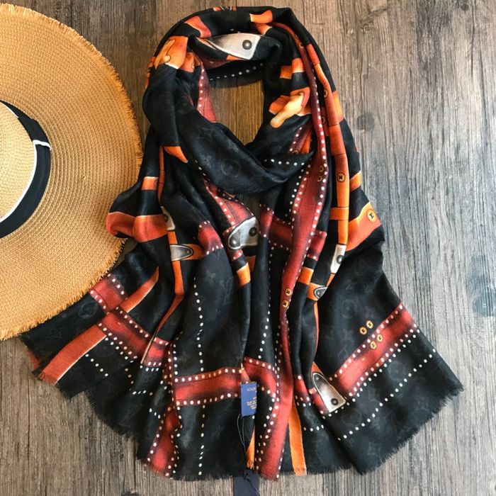 Louis Vuitton Scarf LVC00184