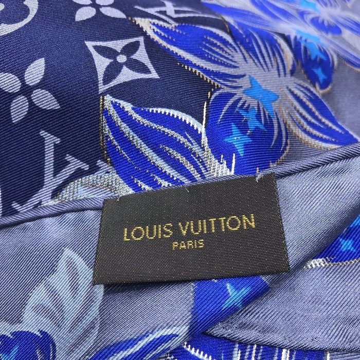 Louis Vuitton Scarf LVC00194