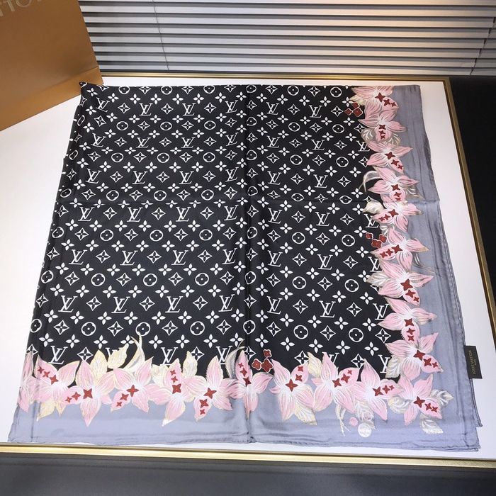 Louis Vuitton Scarf LVC00195