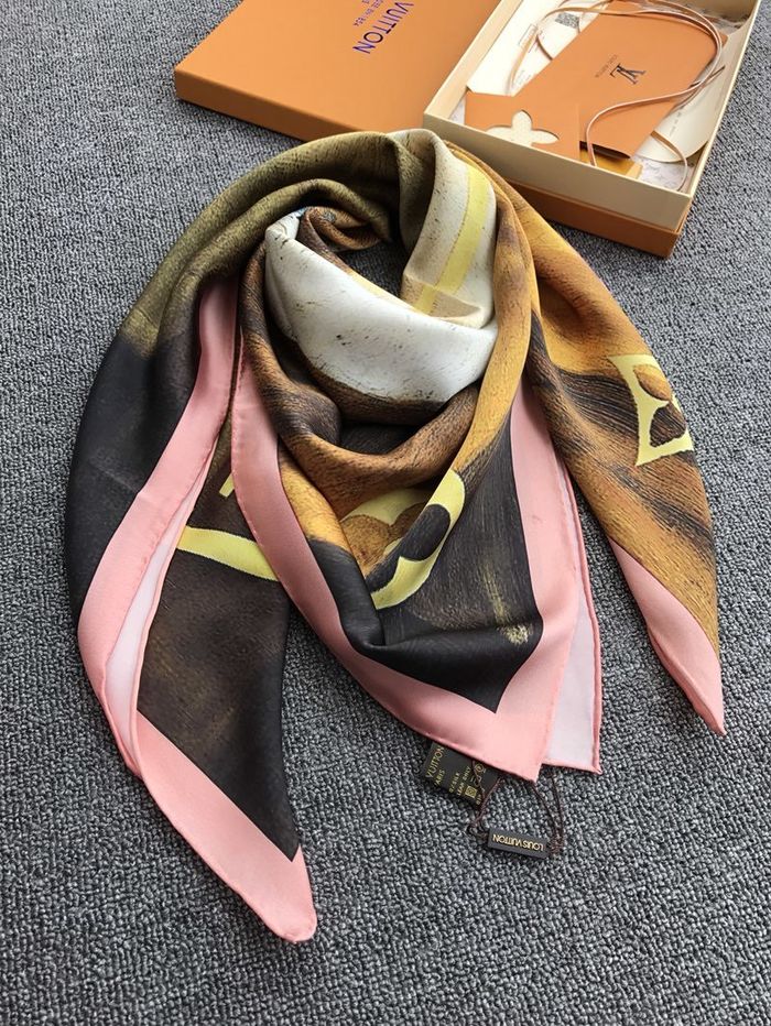 Louis Vuitton Scarf LVC00197