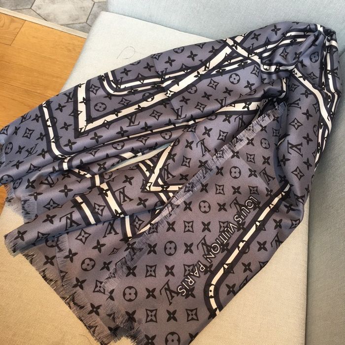 Louis Vuitton Scarf LVC00211