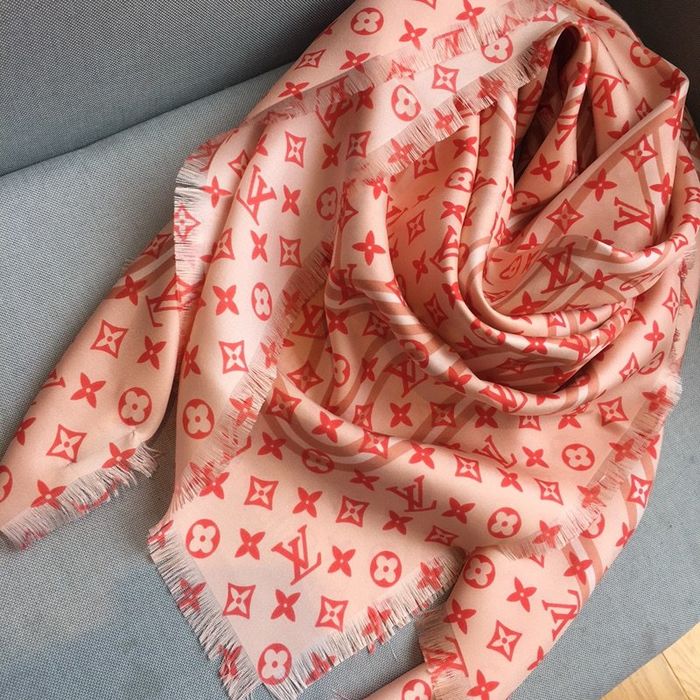 Louis Vuitton Scarf LVC00212