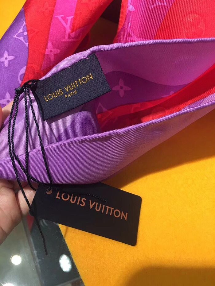 Louis Vuitton Scarf LVC00223