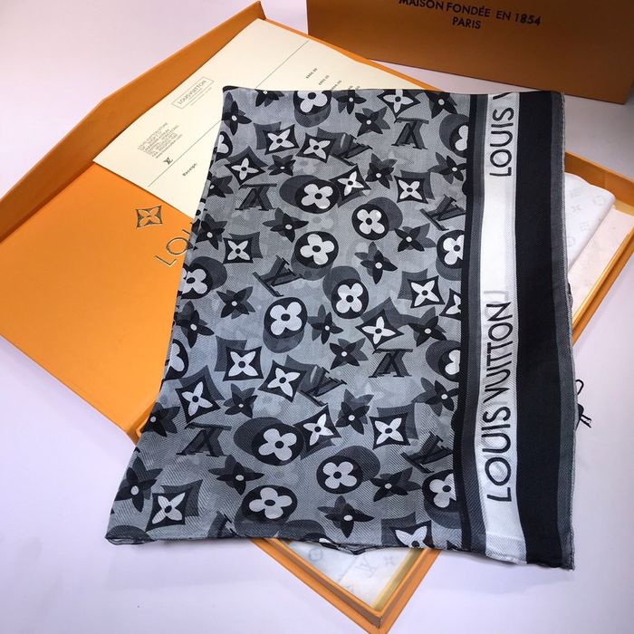 Louis Vuitton Scarf LVC00243