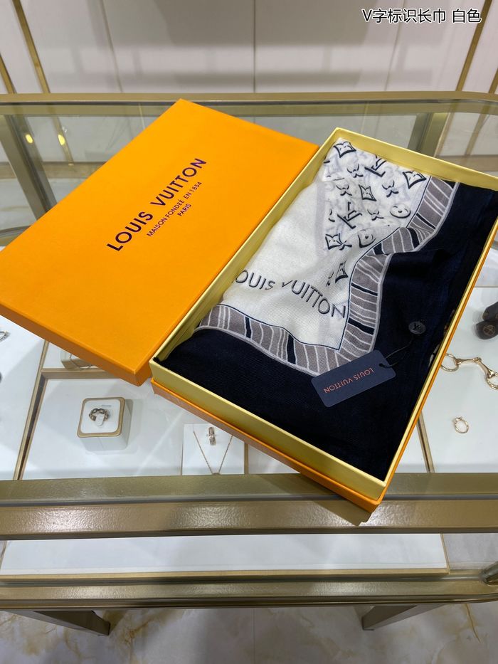 Louis Vuitton Scarf LVC00278