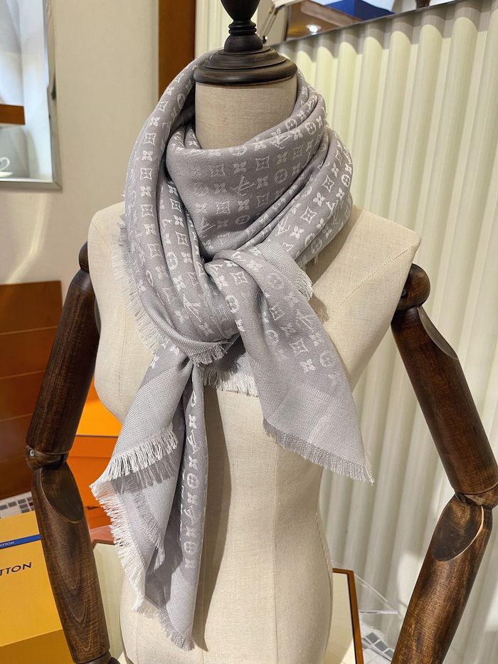 Louis Vuitton Scarf LVC00285